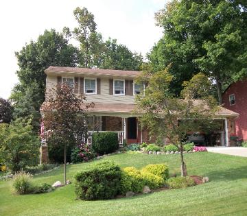 Exterior aluminium siding and shutters painting in Medina Ohio